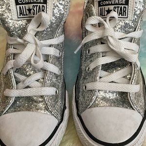 Girls converse all stars, size 1, silver glitter never worn